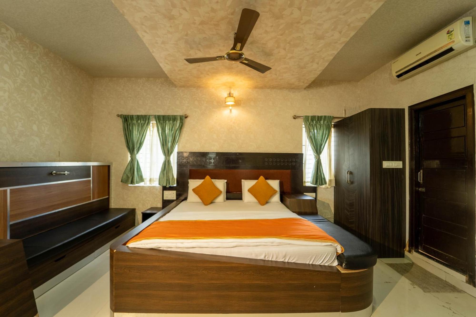 Seasons Suites Koramangala Bangalore Bagian luar foto