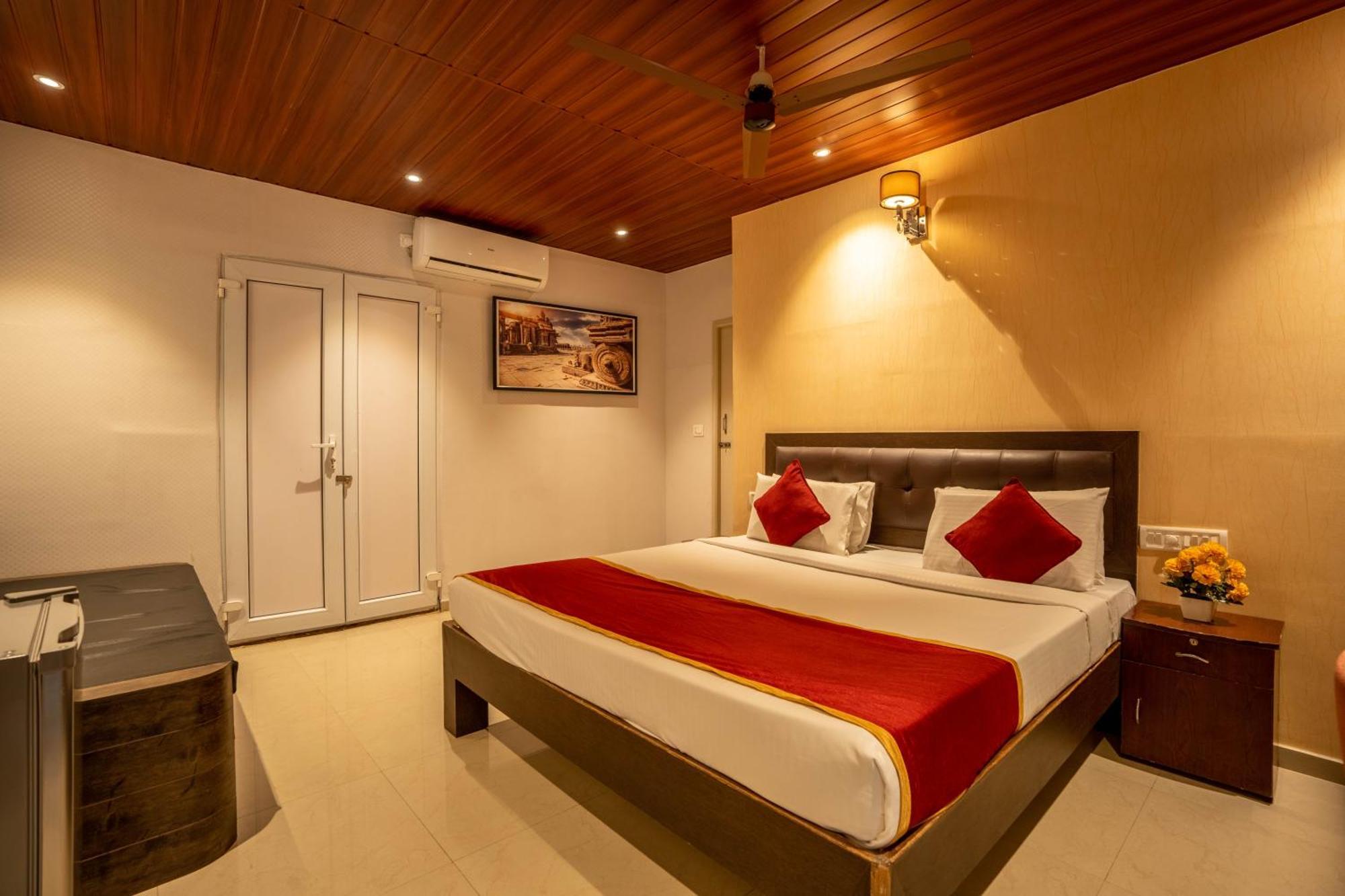 Seasons Suites Koramangala Bangalore Bagian luar foto