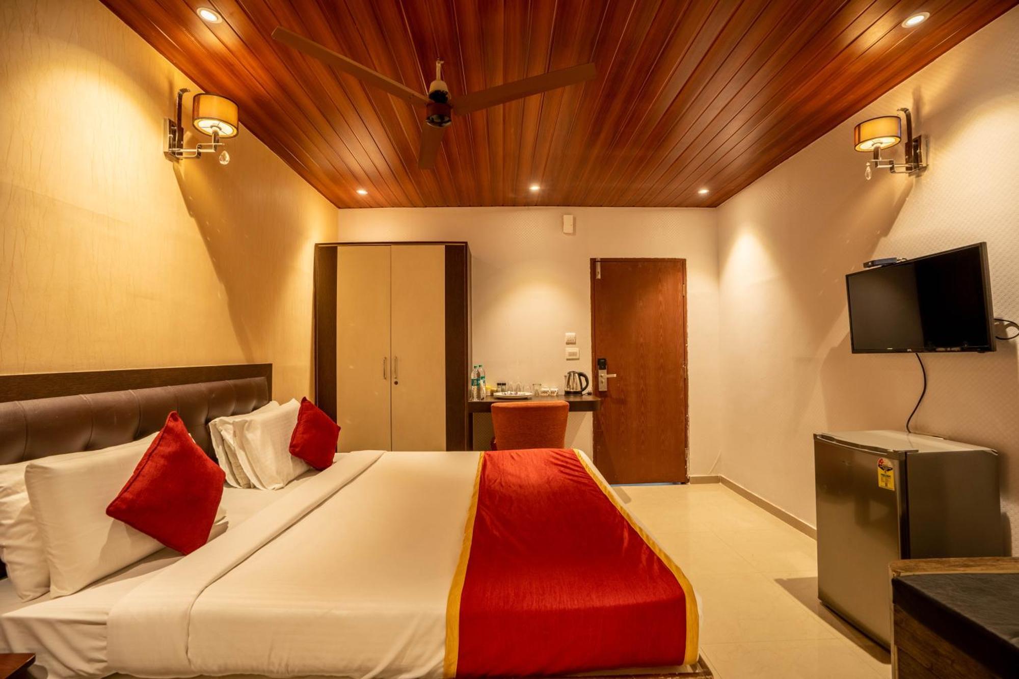 Seasons Suites Koramangala Bangalore Bagian luar foto