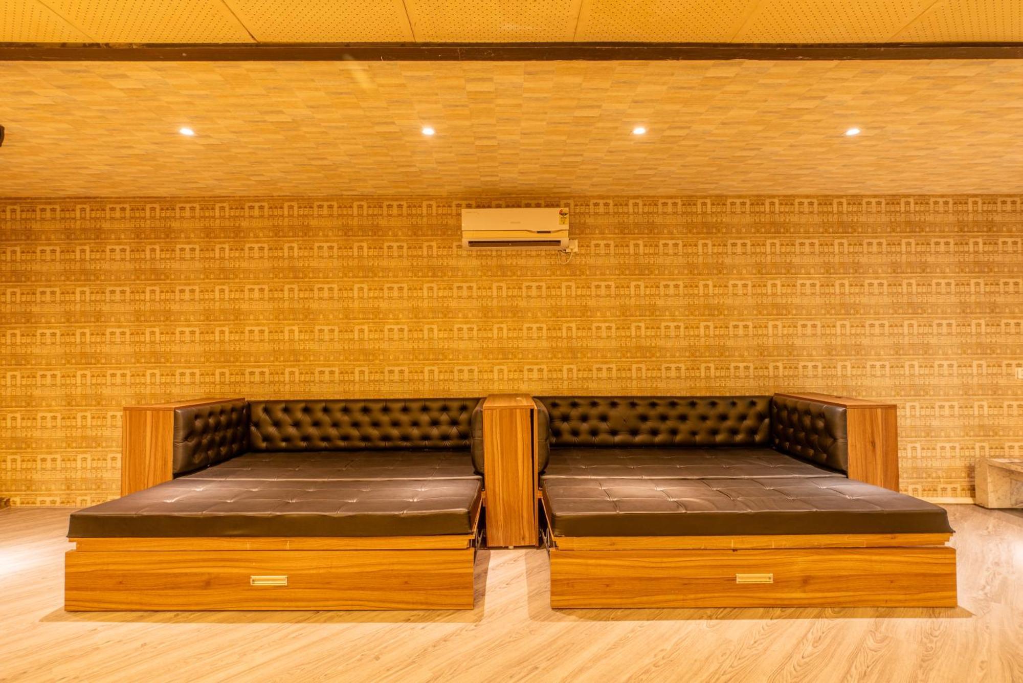 Seasons Suites Koramangala Bangalore Bagian luar foto