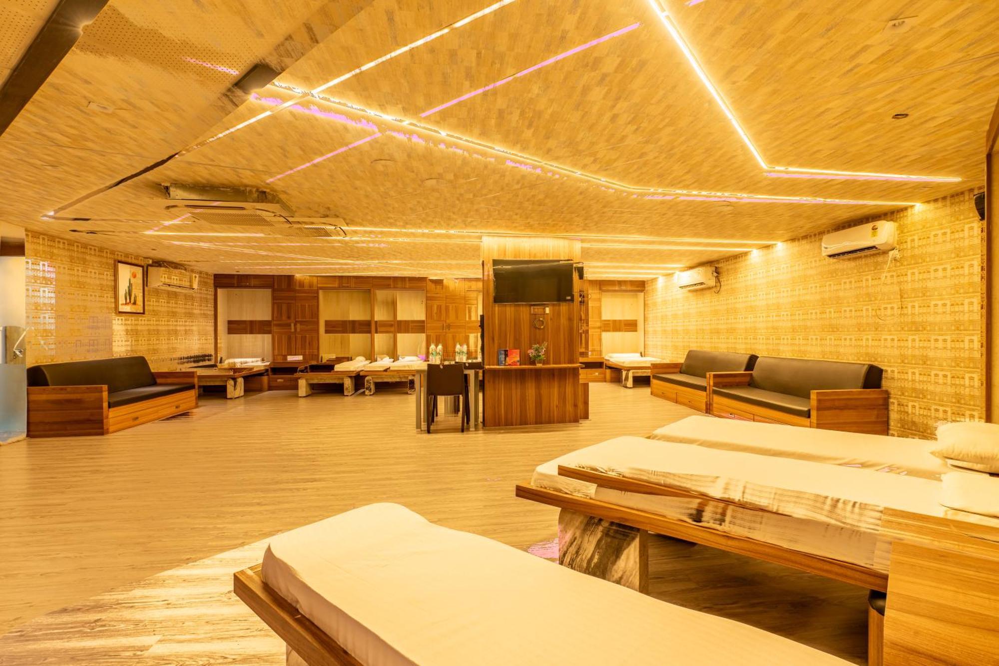 Seasons Suites Koramangala Bangalore Bagian luar foto