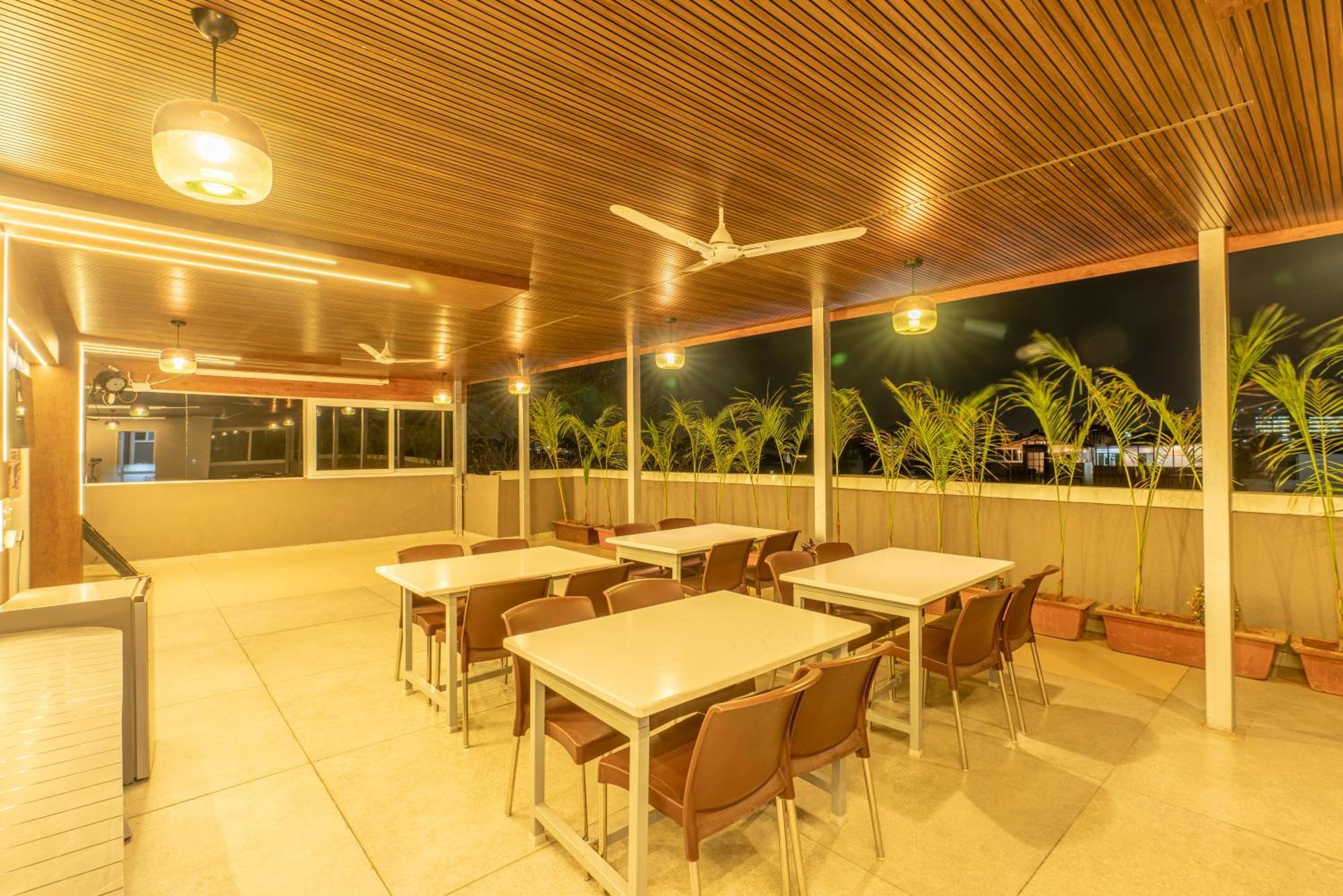 Seasons Suites Koramangala Bangalore Bagian luar foto
